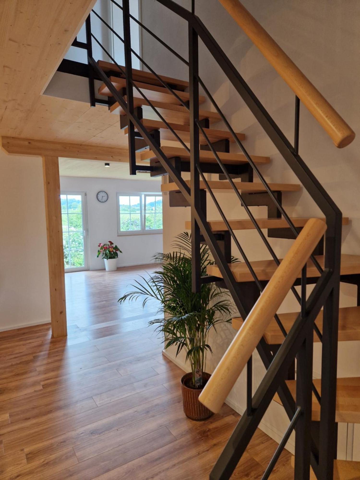 Fewo1 Neuwertige, Grosse 110Qm Fewo Ueber Zwei Etagen Mit Balkon Im Aussenbereich Riegel Bagian luar foto